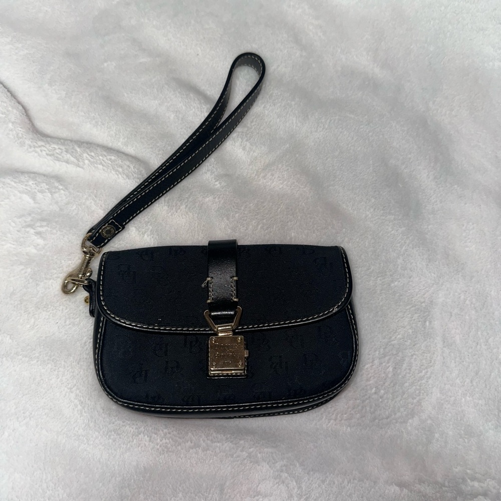 Dooney and Bourke wristlet